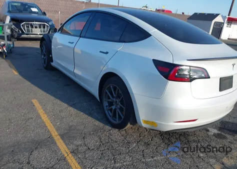 2022 Tesla Model 3 Long Range Dual Motor All-Wheel Drive from USA, damaged, VIN 5YJ3E1EB6NF137113